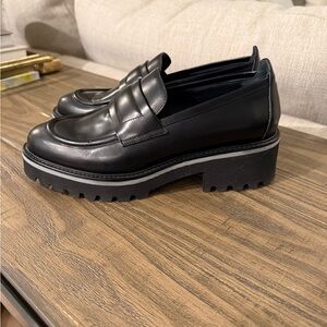 M. Gemi Lug Sole Black Leather Loafers